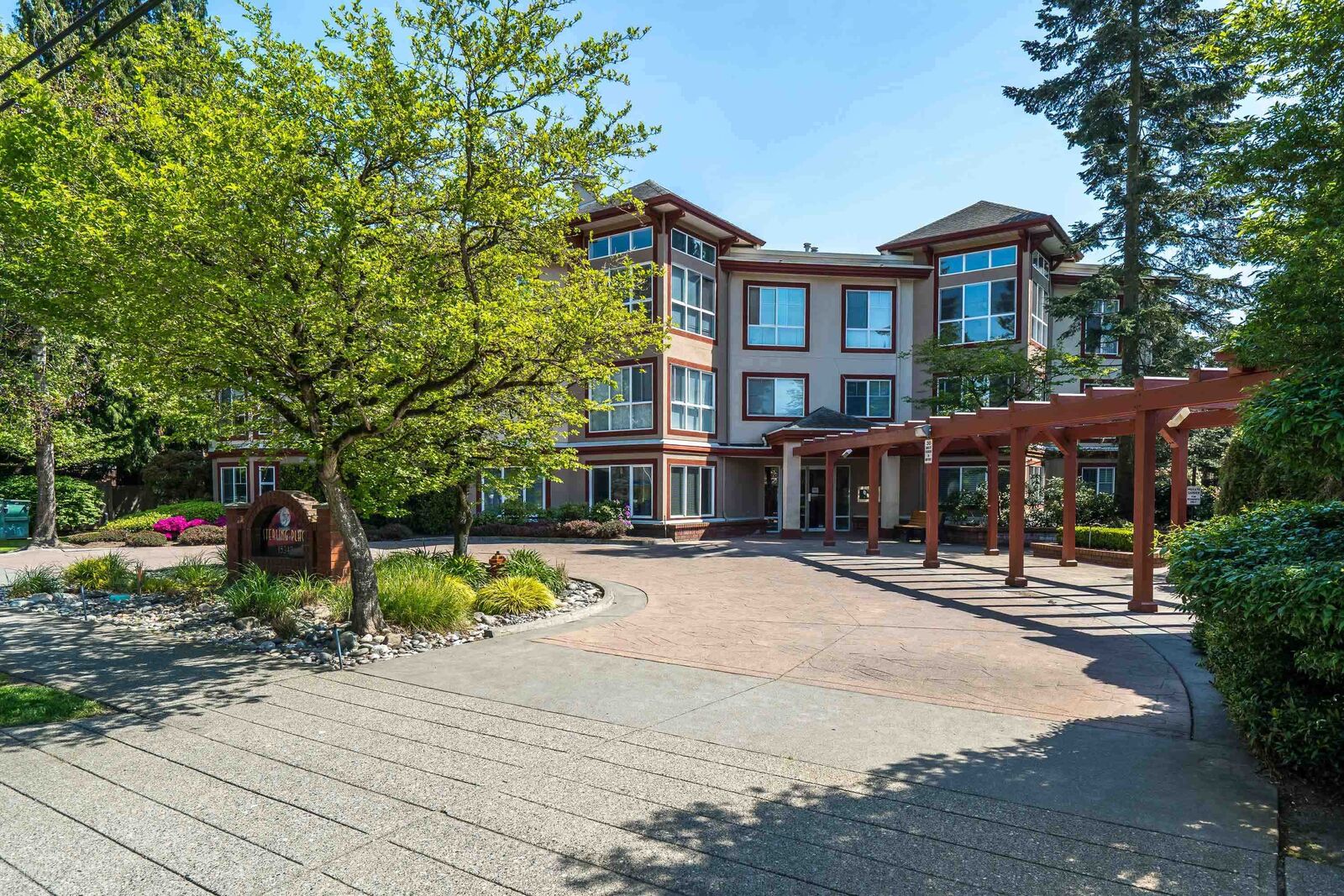 Property Photo:  15342 20 Avenue 106  BC V4A 2A3 
