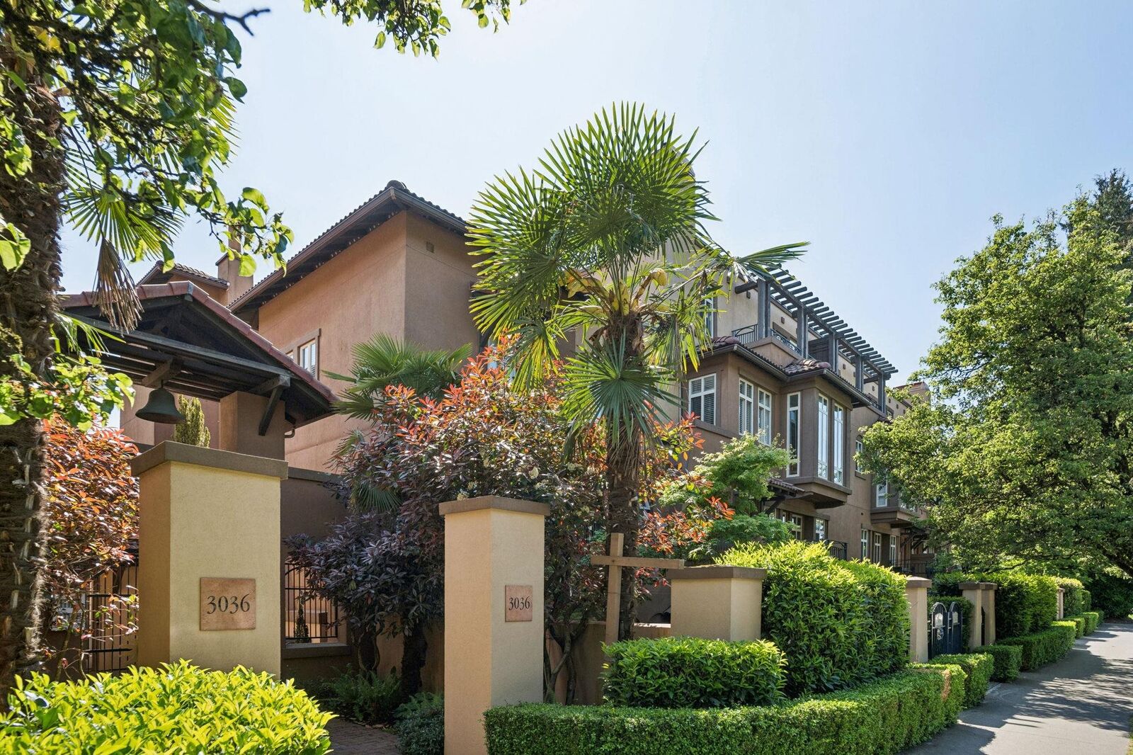 Property Photo:  3036 W 4th Avenue 15  BC V6K 1R4 