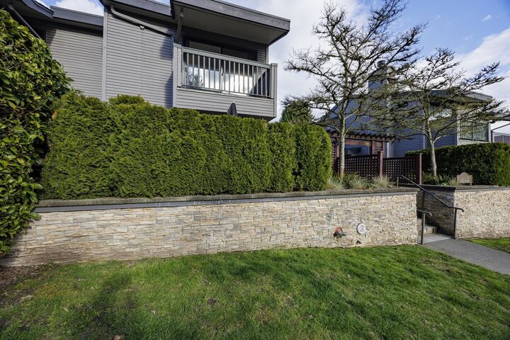 Property Photo:  3132 Lonsdale Avenue  BC V7N 3J8 