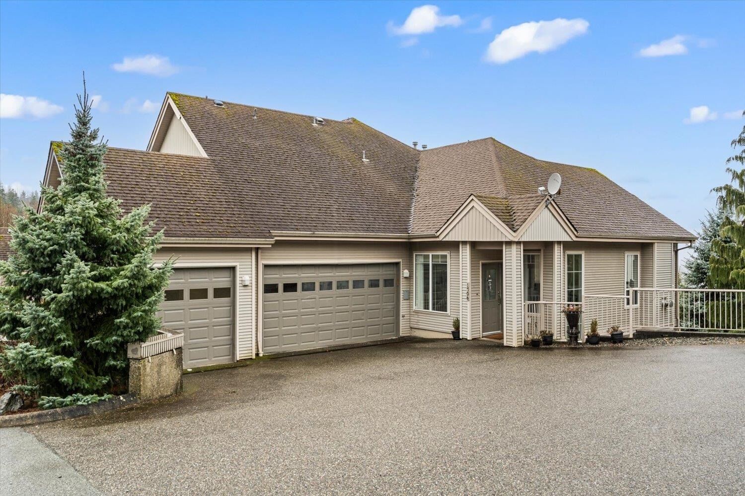 Property Photo:  5260 Goldspring Place 1706  BC V2R 5S5 