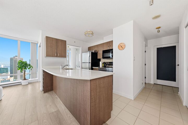Property Photo:  610 Granville Street 3007  BC V6C 3T3 