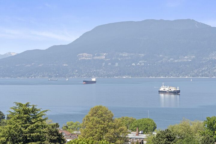 Property Photo:  2370 W 2nd Avenue 901  BC V6K 1J1 