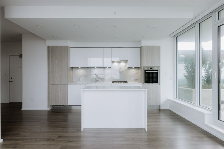 Property Photo:  3888 Evergreen Place 3203  BC V3J 0M3 