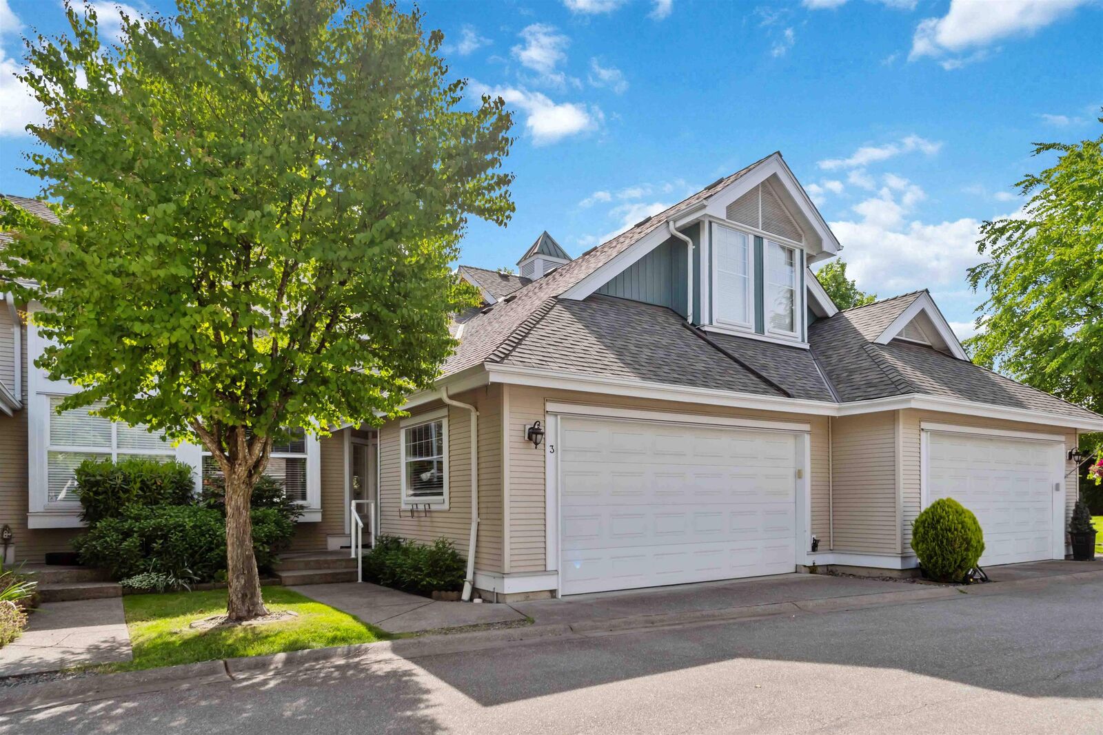 Property Photo:  16995 64th Avenue 3  BC V3S 0V9 