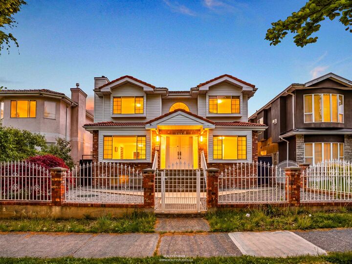 Property Photo:  3466 Dieppe Drive  BC V5M 4C7 