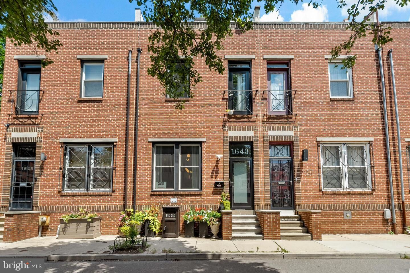 Property Photo:  1643 Kater Street  PA 19146 