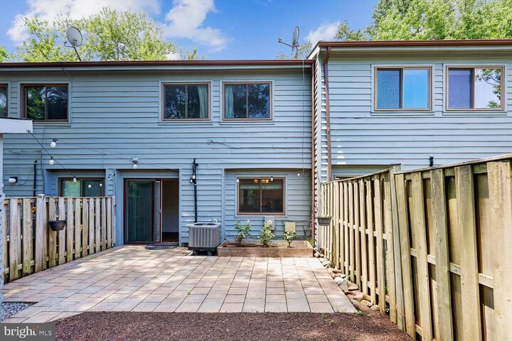Property Photo: 1059 Cedar Ridge Court MD 21403