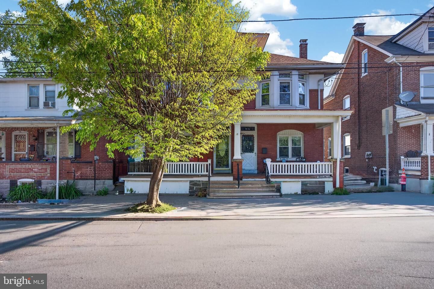 Property Photo:  33 W 2nd Street  PA 19464 