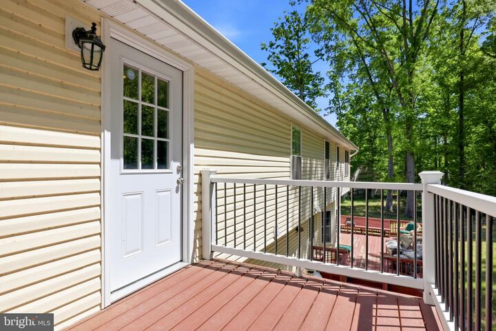 Property Photo:  
