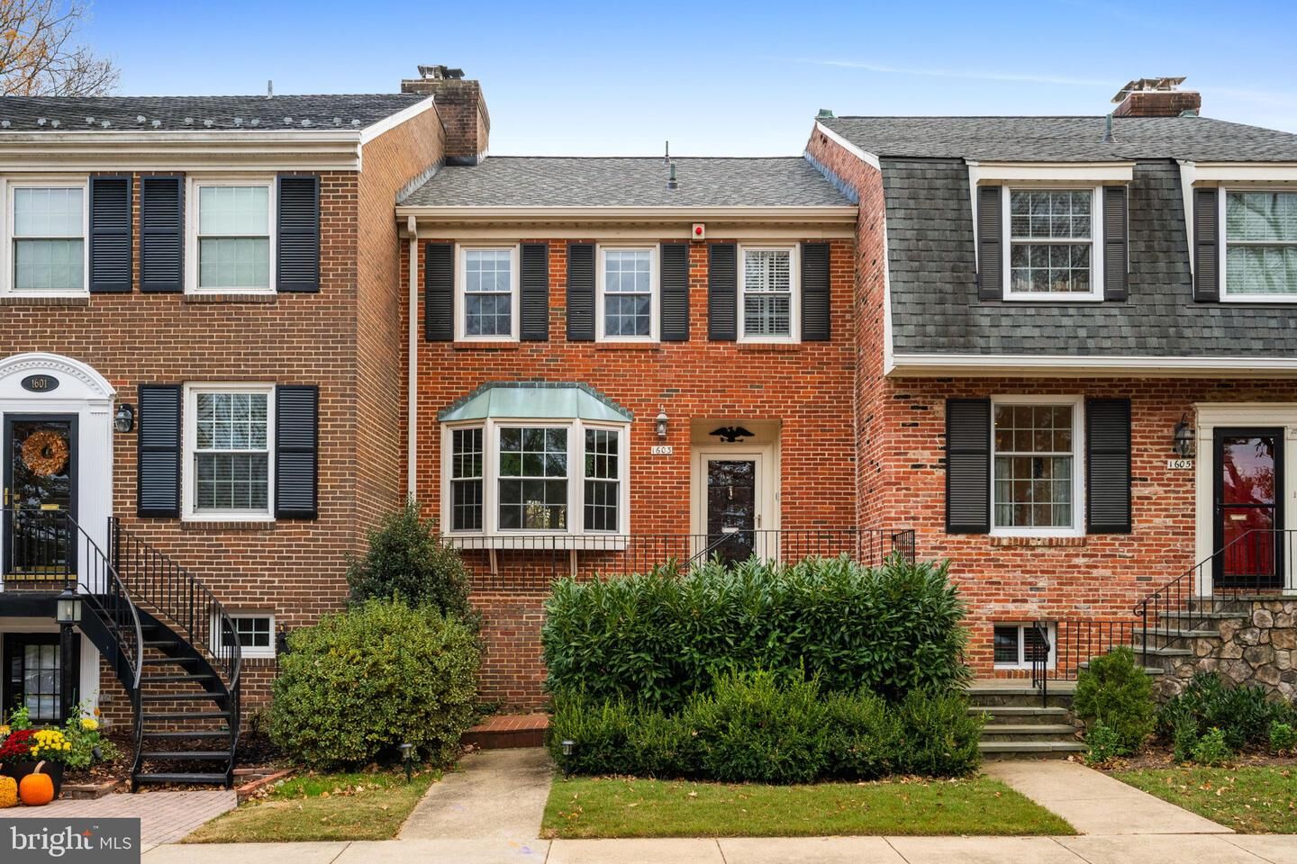 Property Photo: 1603 Belle Haven Road VA 22307