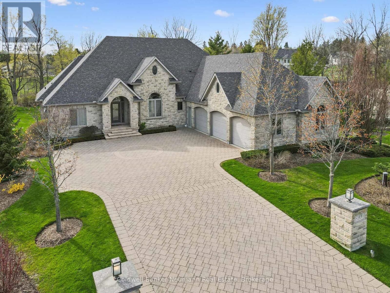 Property Photo:  33 Cassin Court  ON N0B 2J0 