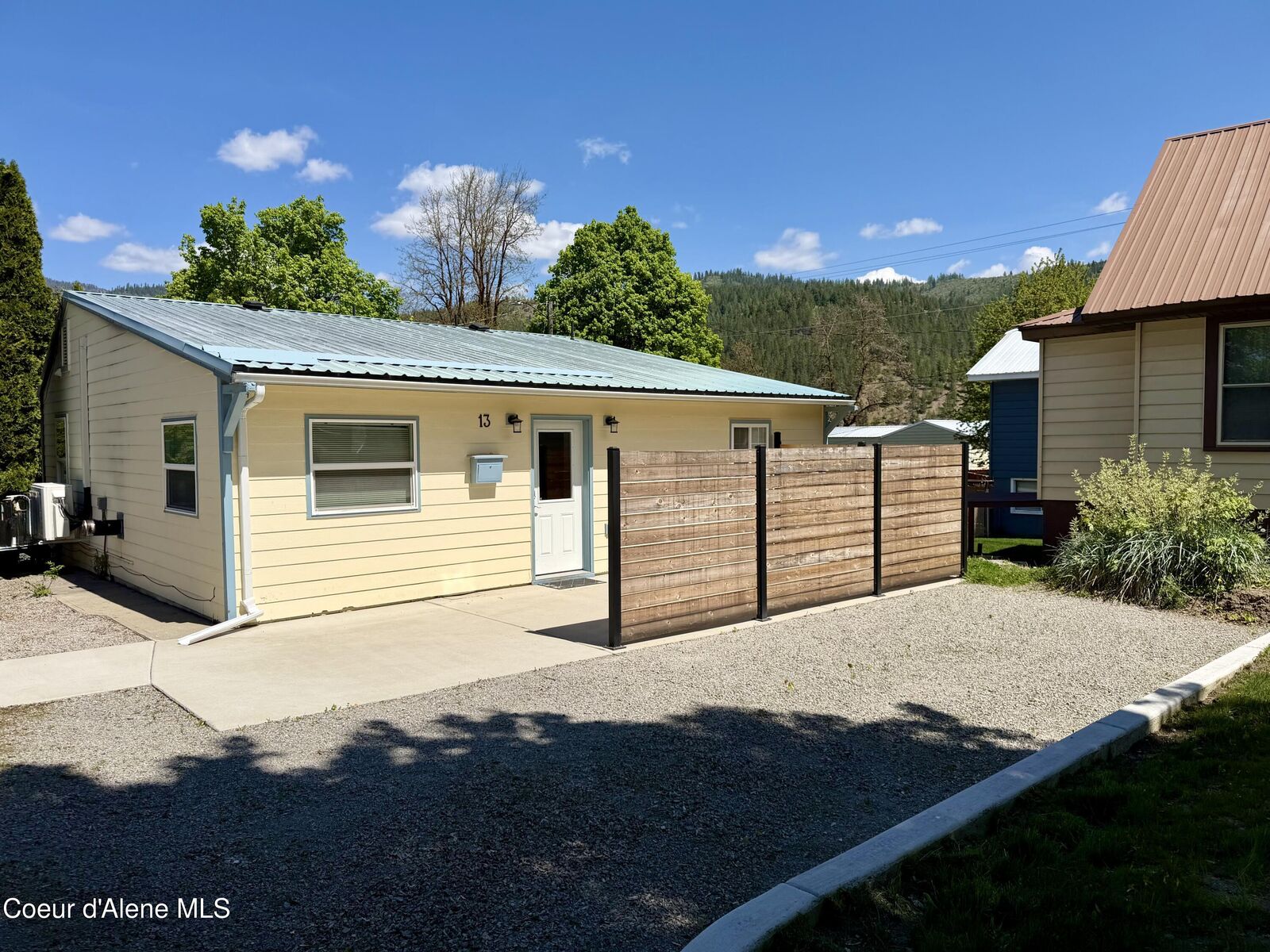 Property Photo: 13 Emerson Ln ID 83837