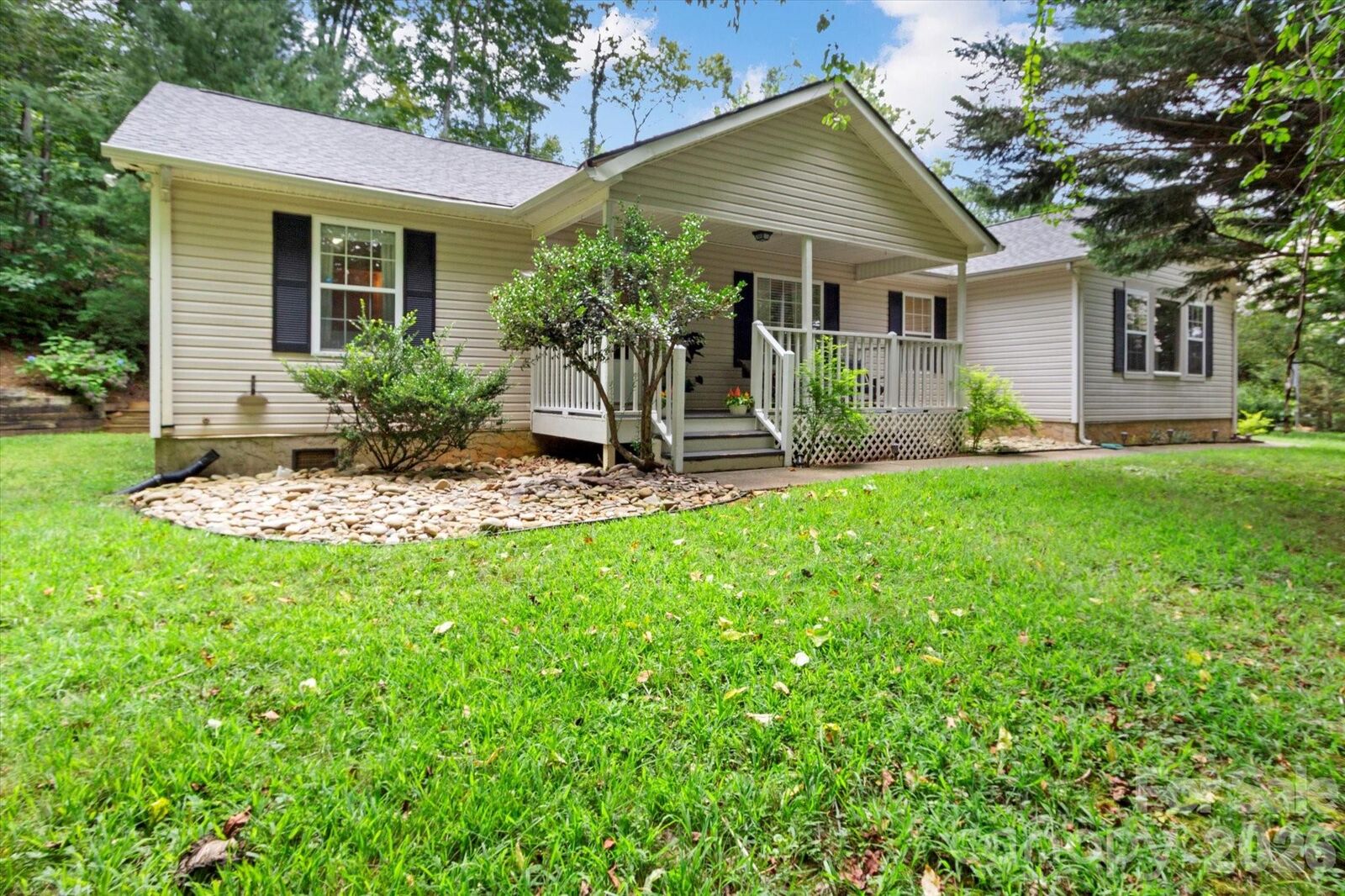Property Photo:  42 Bushwald Lane  NC 28778 