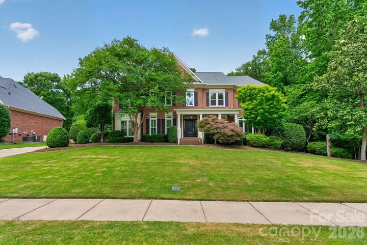 Property Photo:  7810 Stonehaven Drive  NC 28173 