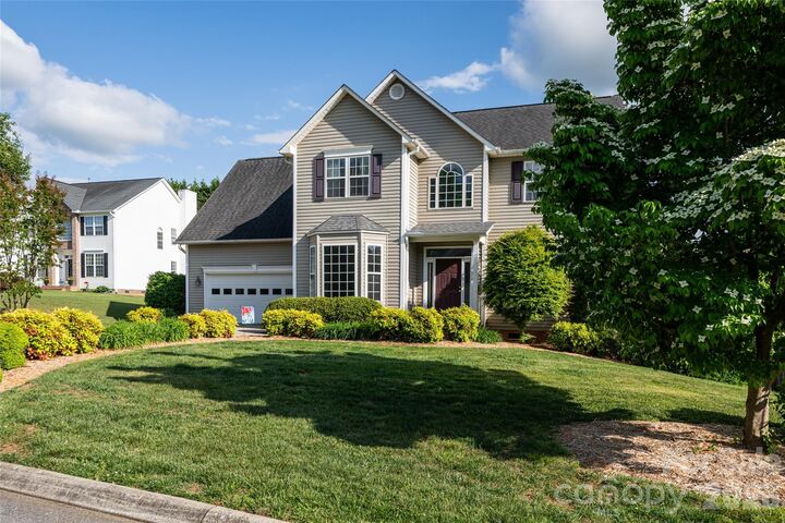 Property Photo:  48 Brownstone Court  NC 28732 