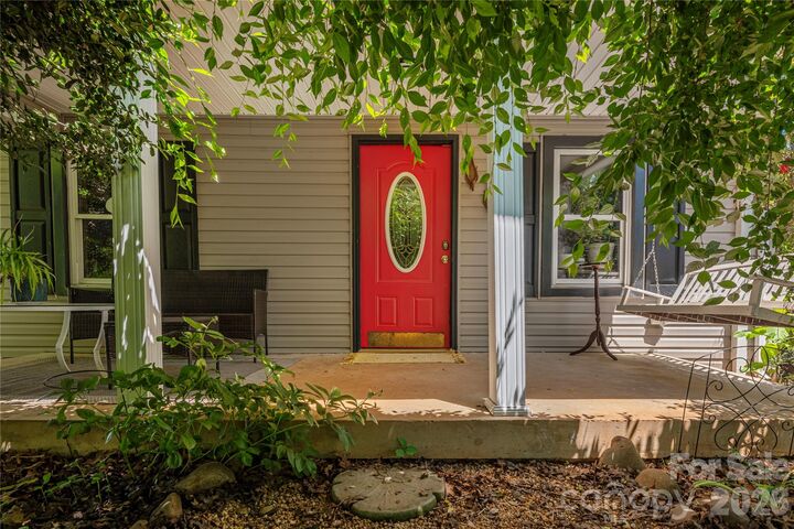 Property Photo:  14 Murray Lane  NC 28806 