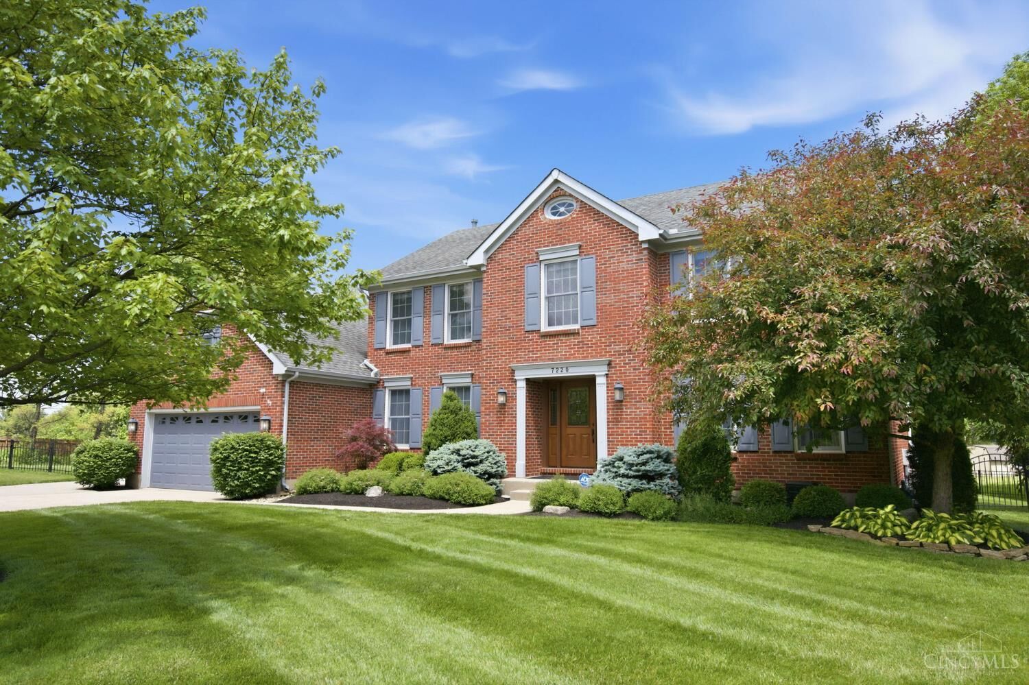 Property Photo: 7220 Rolling Meadows Drive OH 45069