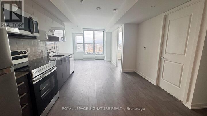 Property Photo:  556 Marlee Avenue 813  ON M6B 0B1 