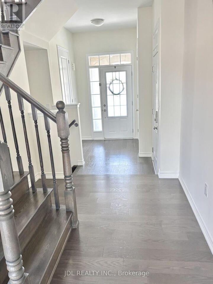 Property Photo:  120 Lacrosse Trail  ON L4H 4V8 