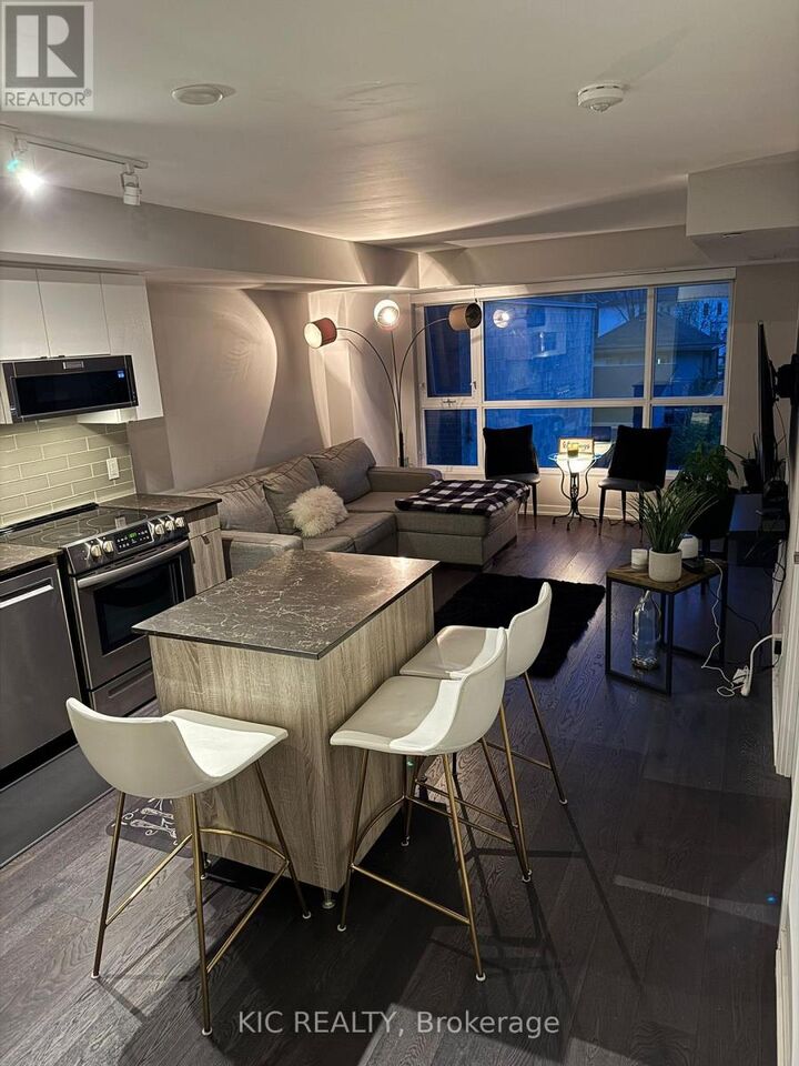 Property Photo:  1401 O'Connor Drive 221  ON M4B 2V5 
