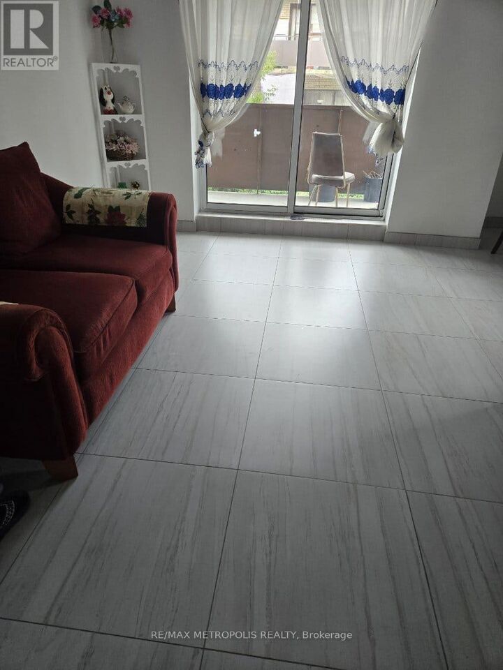 Property Photo:  1445 Wilson Avenue 202  ON M3M 1J5 