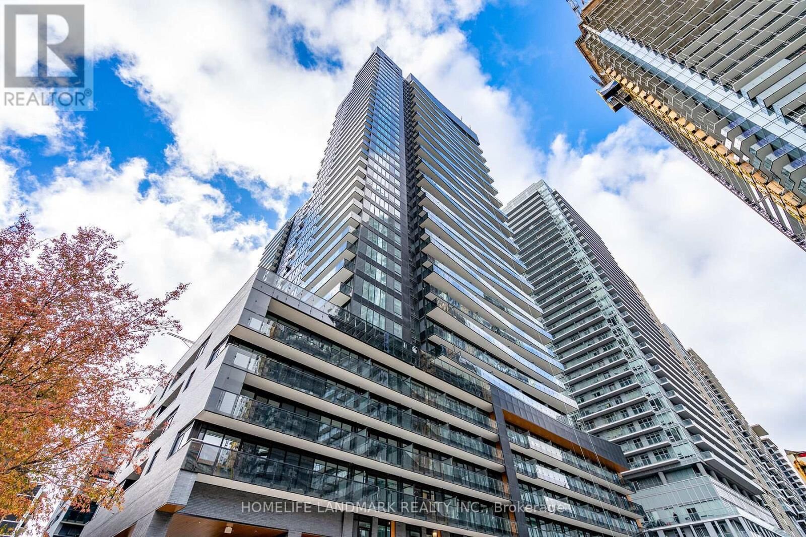 Property Photo:  117 Broadway Avenue 609  ON M4P 1V3 