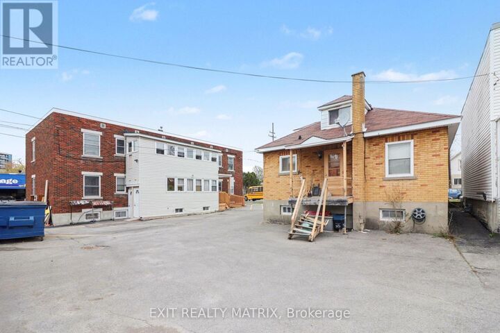Property Photo:  314 Montfort Street  ON K1L 5N4 