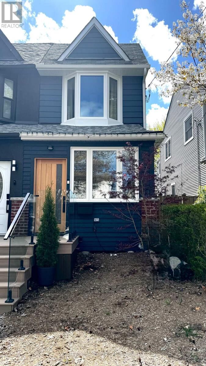 Property Photo:  72 Hastings Avenue  ON M4L 2L2 