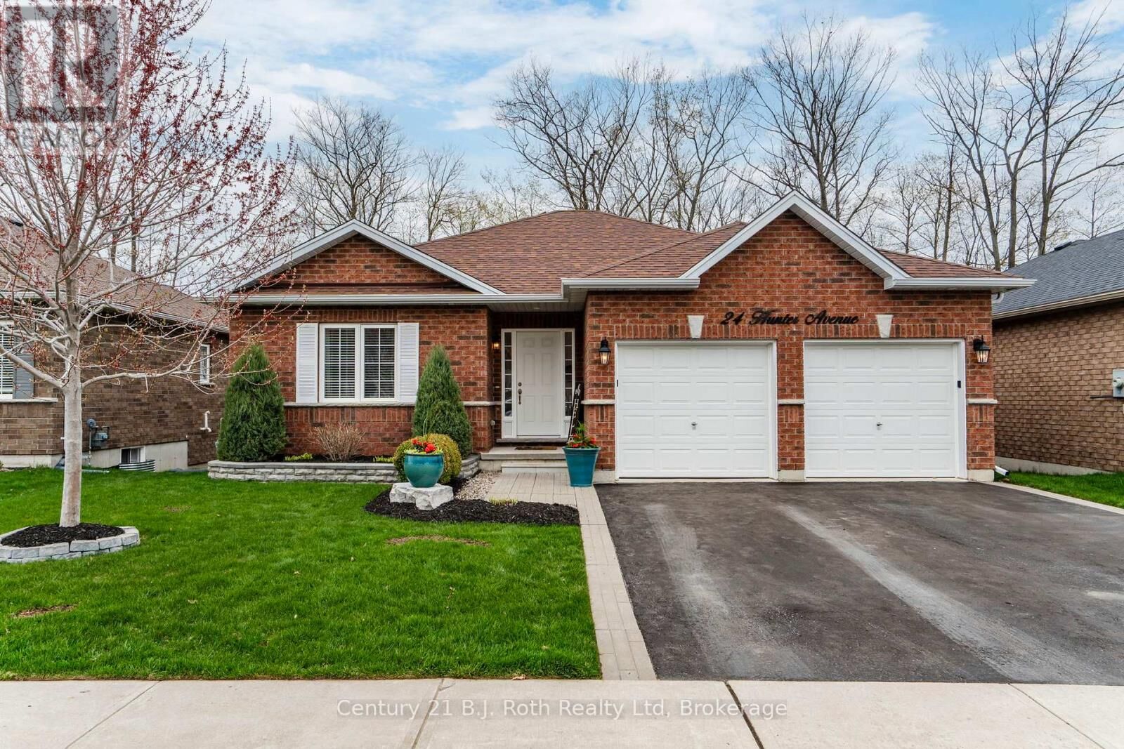 Property Photo:  24 Hunter Avenue  ON L0K 2A0 