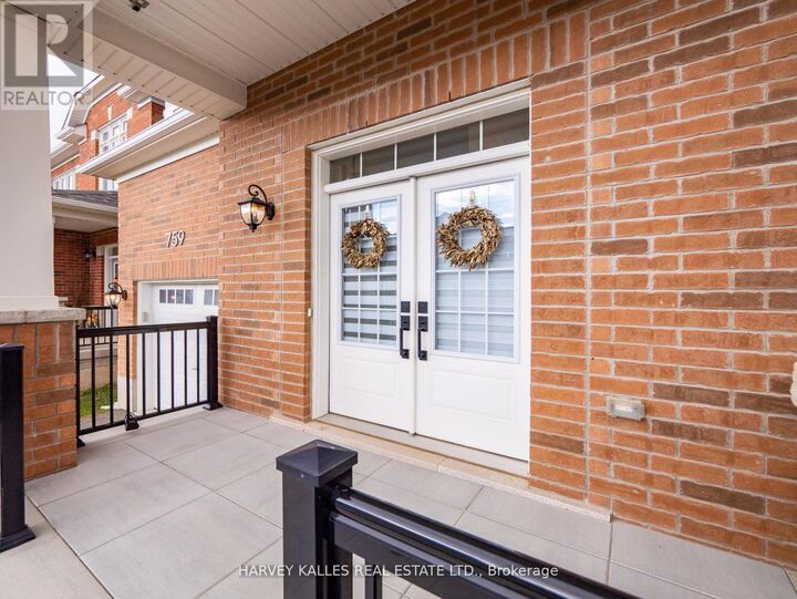 Property Photo:  759 Aspen Terrace West  ON L9E 1S6 