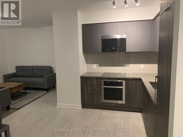 Property Photo:  2033 Kennedy Road 621  ON M1T 0B9 