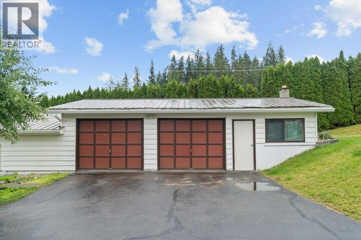 Property Photo: 2504 Blind Bay Road BC V0E 1H1