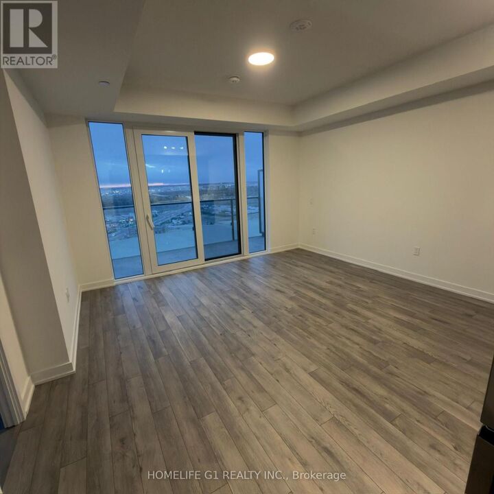 Property Photo:  15 Skyridge Drive 2005  ON L6P 4S3 