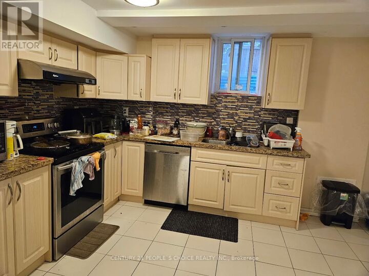 Property Photo:  4329 Guildwood Way  ON L5R 0A4 