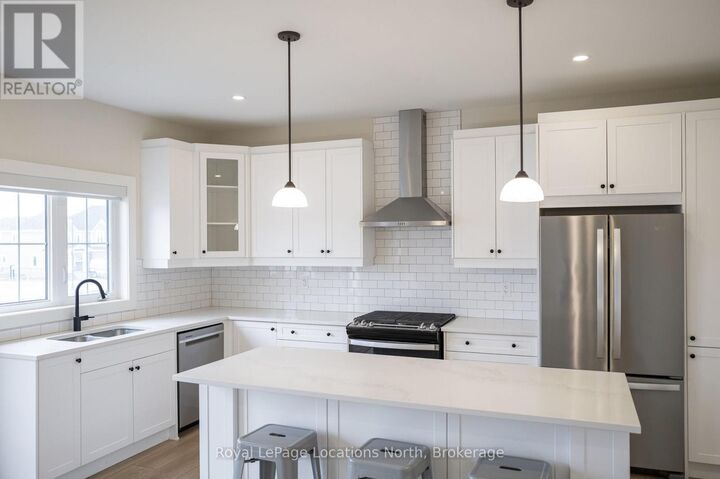 Property Photo:  142 Black Willow Crescent  ON L9Y 5L7 