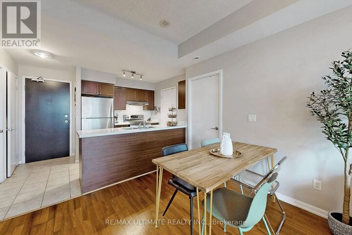 Property Photo:  231 Fort York Boulevard 228  ON M5V 1B1 