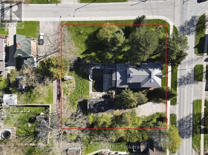 Property Photo:  46 Main Street South  ON N0K 1M0 