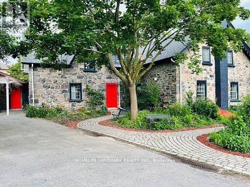 Property Photo:  2319 Wildwood Crescent  ON L1X 2N1 