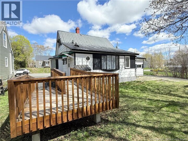 Property Photo:  131 St John Street  NB E7M 2V2 