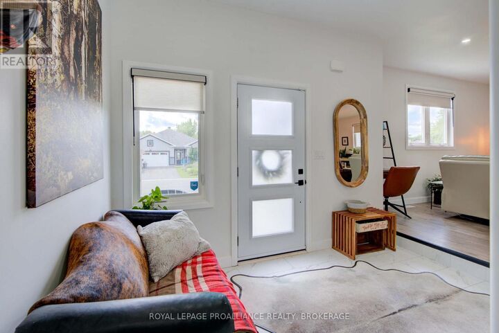 Property Photo:  125 Maplecroft Court  ON K7G 0A6 