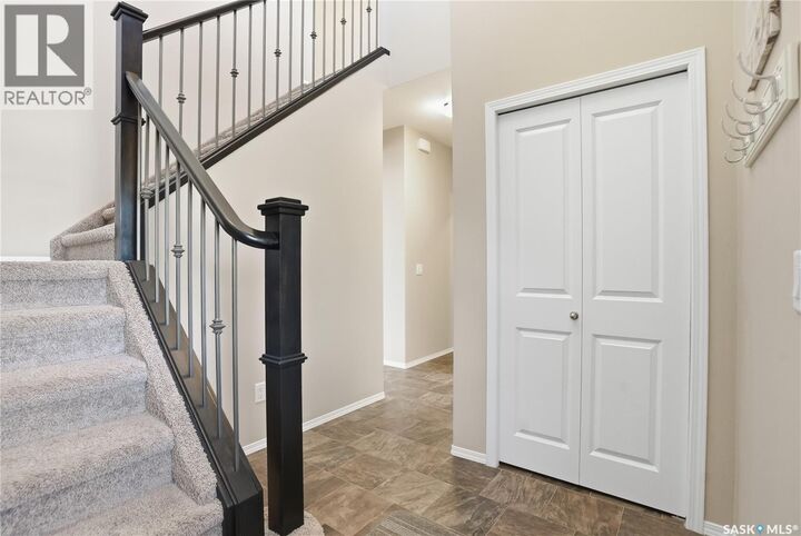 Property Photo:  983 Pringle Cove  SK S7T 1C9 