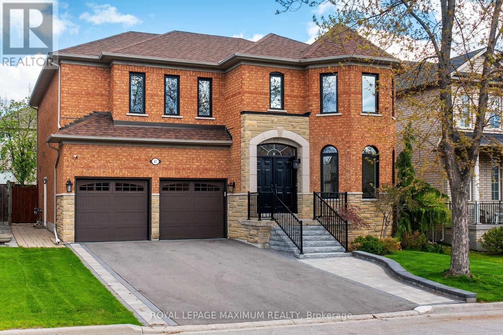 Property Photo:  41 Tavio Way  ON L4H 1S1 