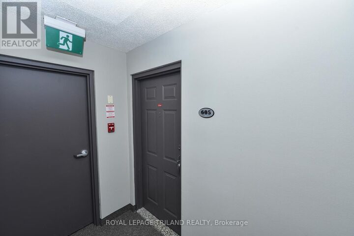 Property Photo:  75 Huxley Street 605  ON N6J 4W7 