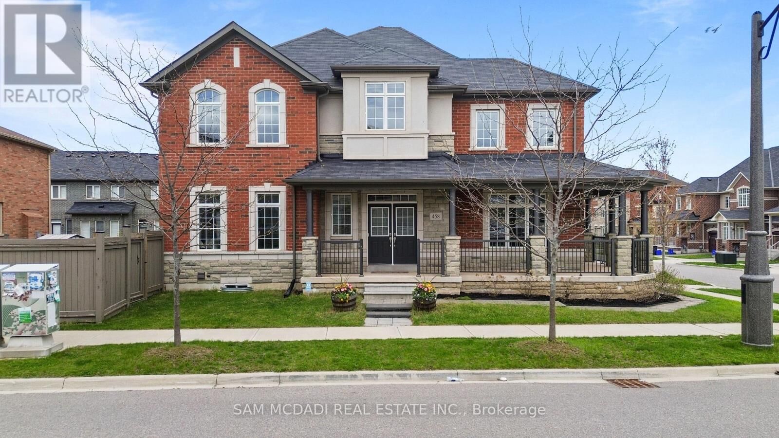 Property Photo:  458 George Ryan Avenue  ON L6H 0S4 