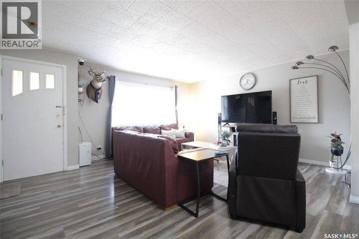 Property Photo:  1101 Gordon Street  SK S0G 3N0 