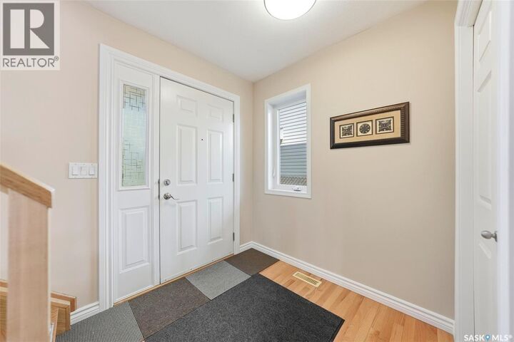 Property Photo:  463 Buckwold Cove  SK S7N 4W1 