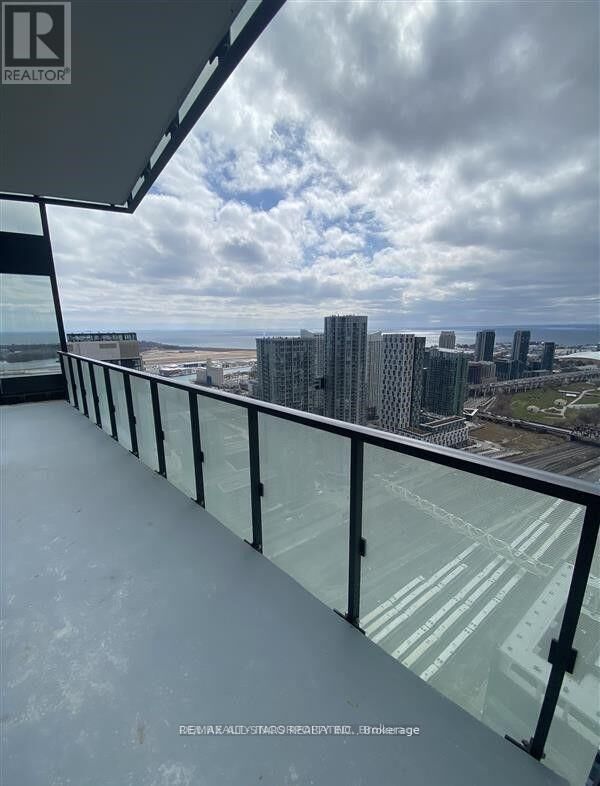 Property Photo:  470 Front Street West 3513  ON M5V 0V6 