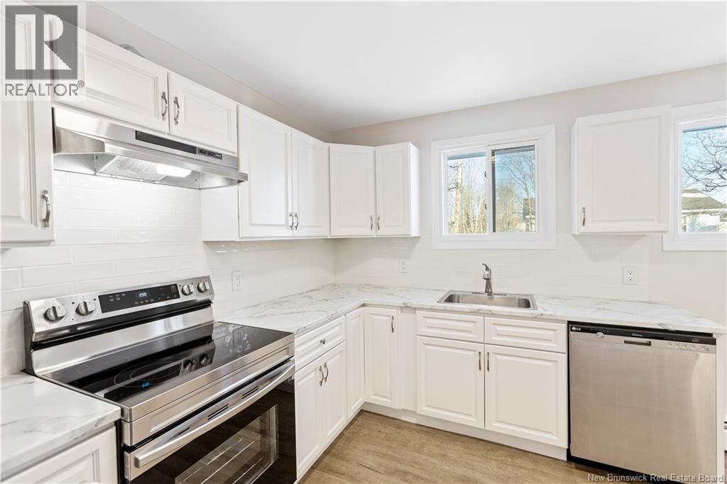 Property Photo:  25-27 Whitney Avenue  NB E1C 8C5 