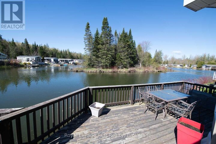 Property Photo:  61 Lakeside Street  ON N0G 2L0 