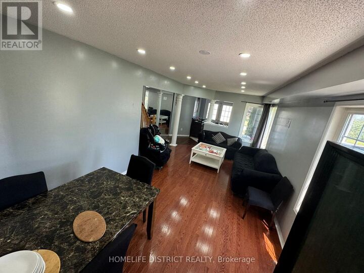 Property Photo:  1100 Ashgrove Crescent  ON L1K 2W4 